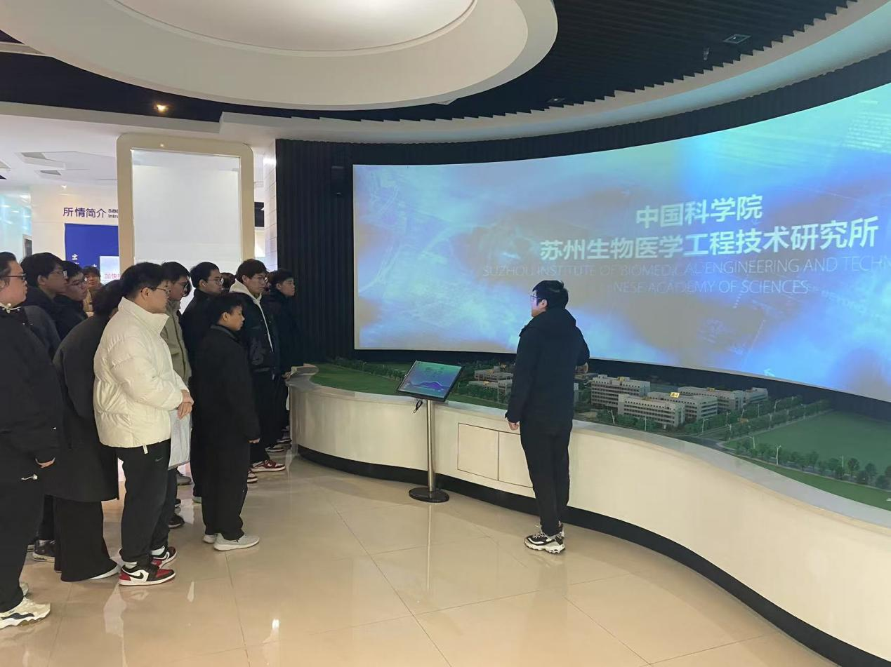 瓦力游戏